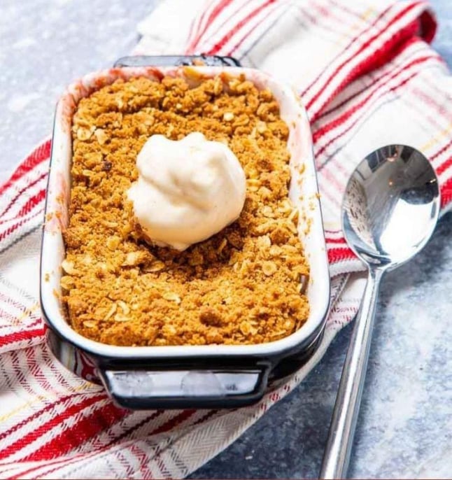 english rhubarb crumble home